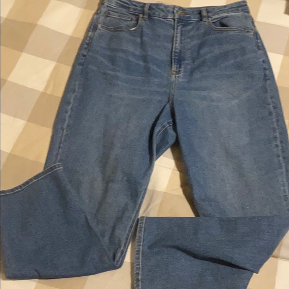 American Eagle curvy mom jean